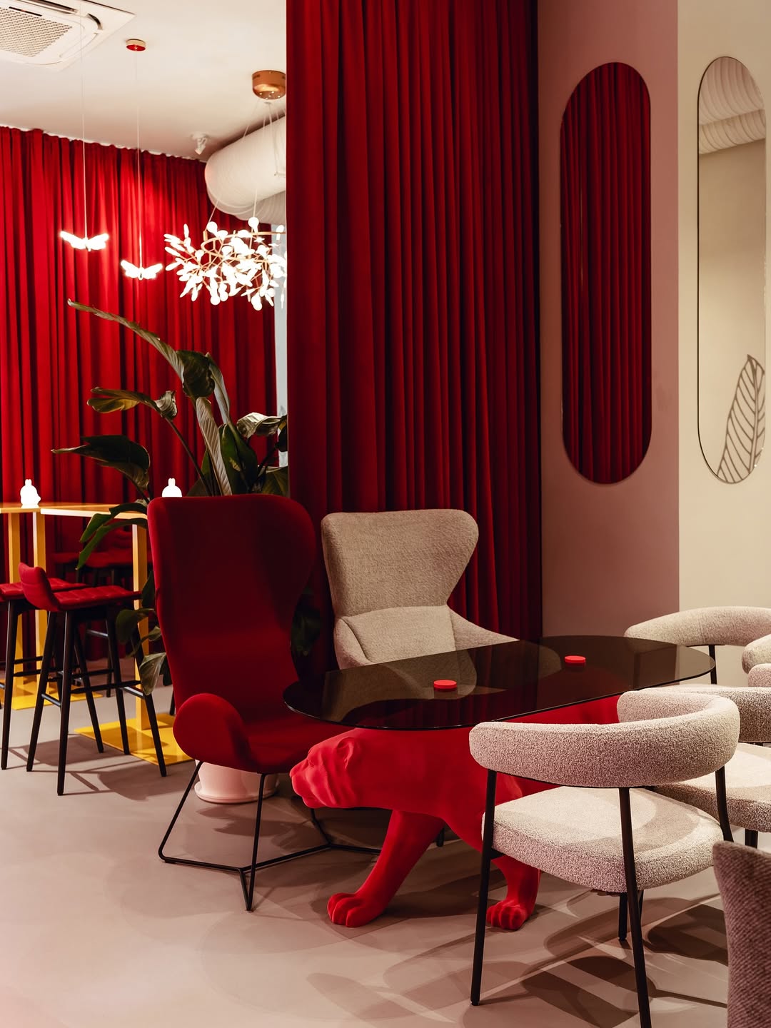 Інтер'єр в Oishi Ba