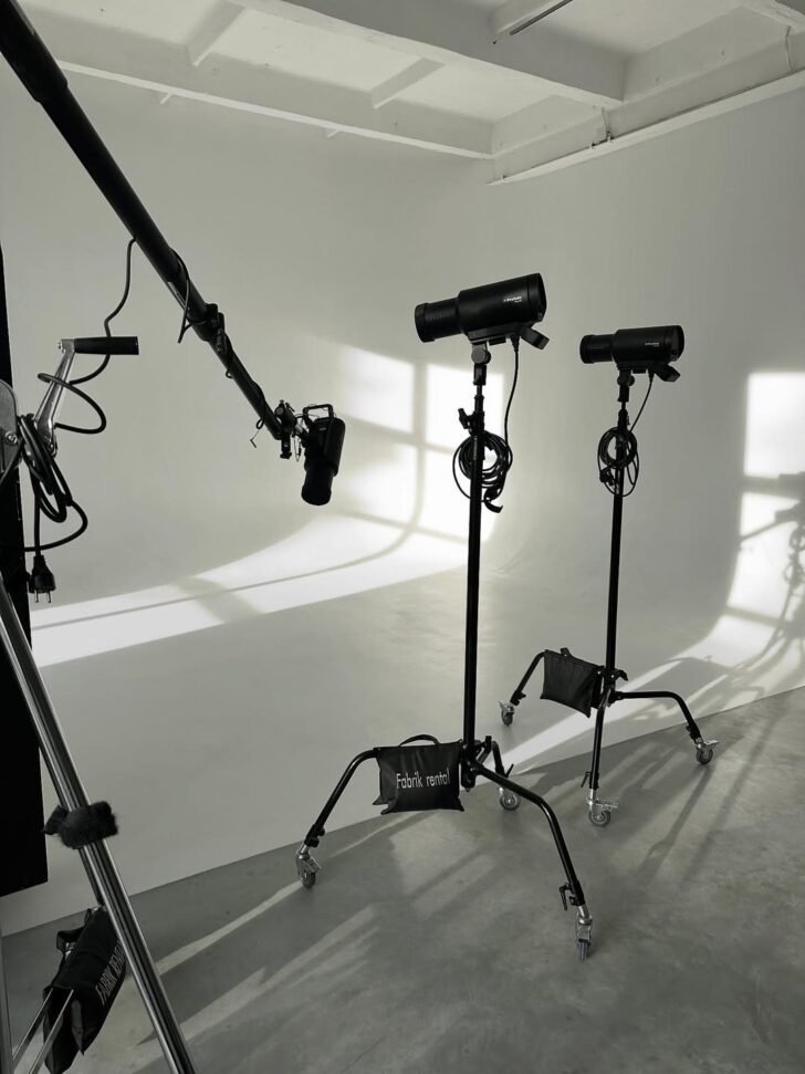 Fabrik Studio новий зал PROroom у Львові